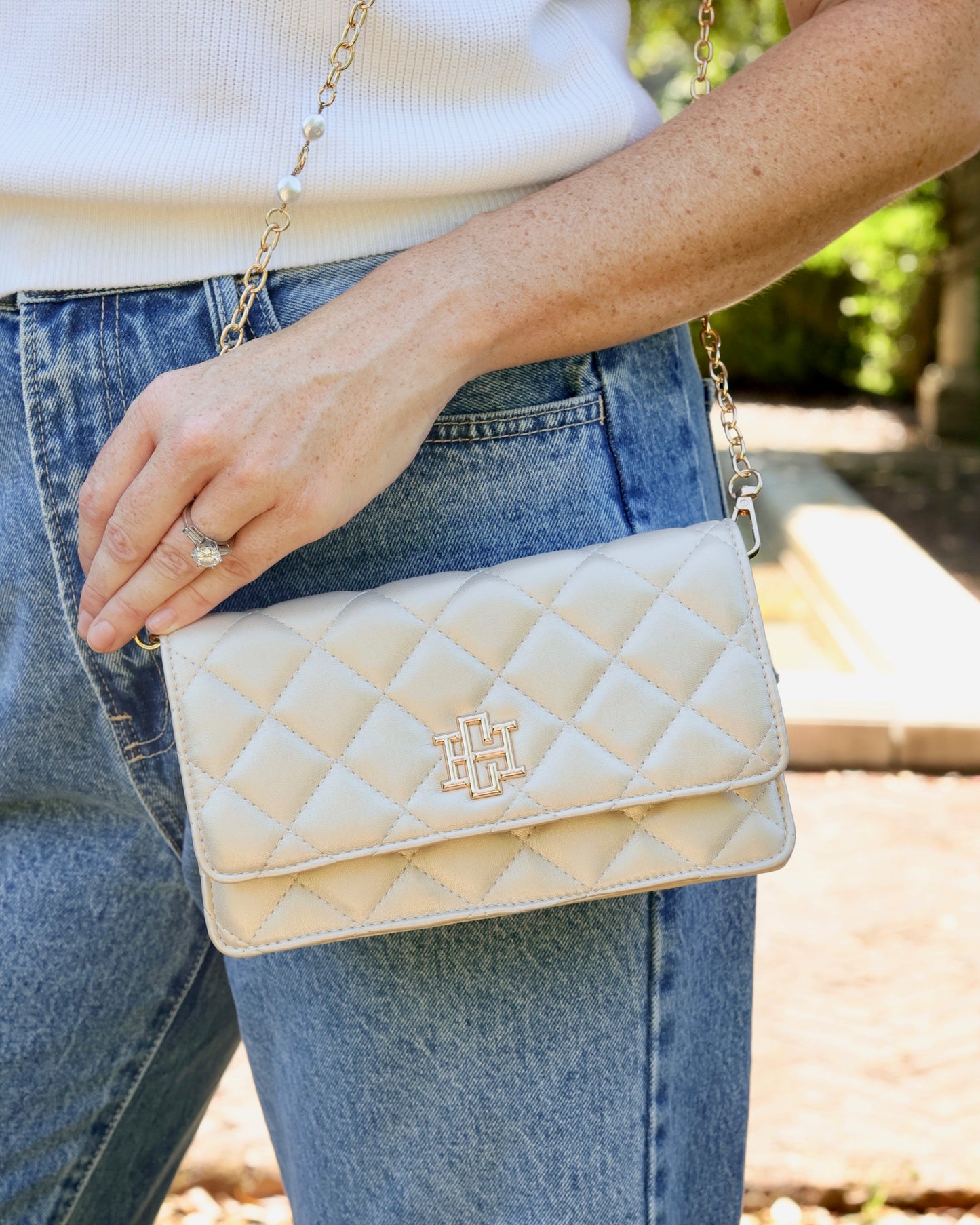 Brynleigh Clutch Crossbody Pearl Quilted DQ