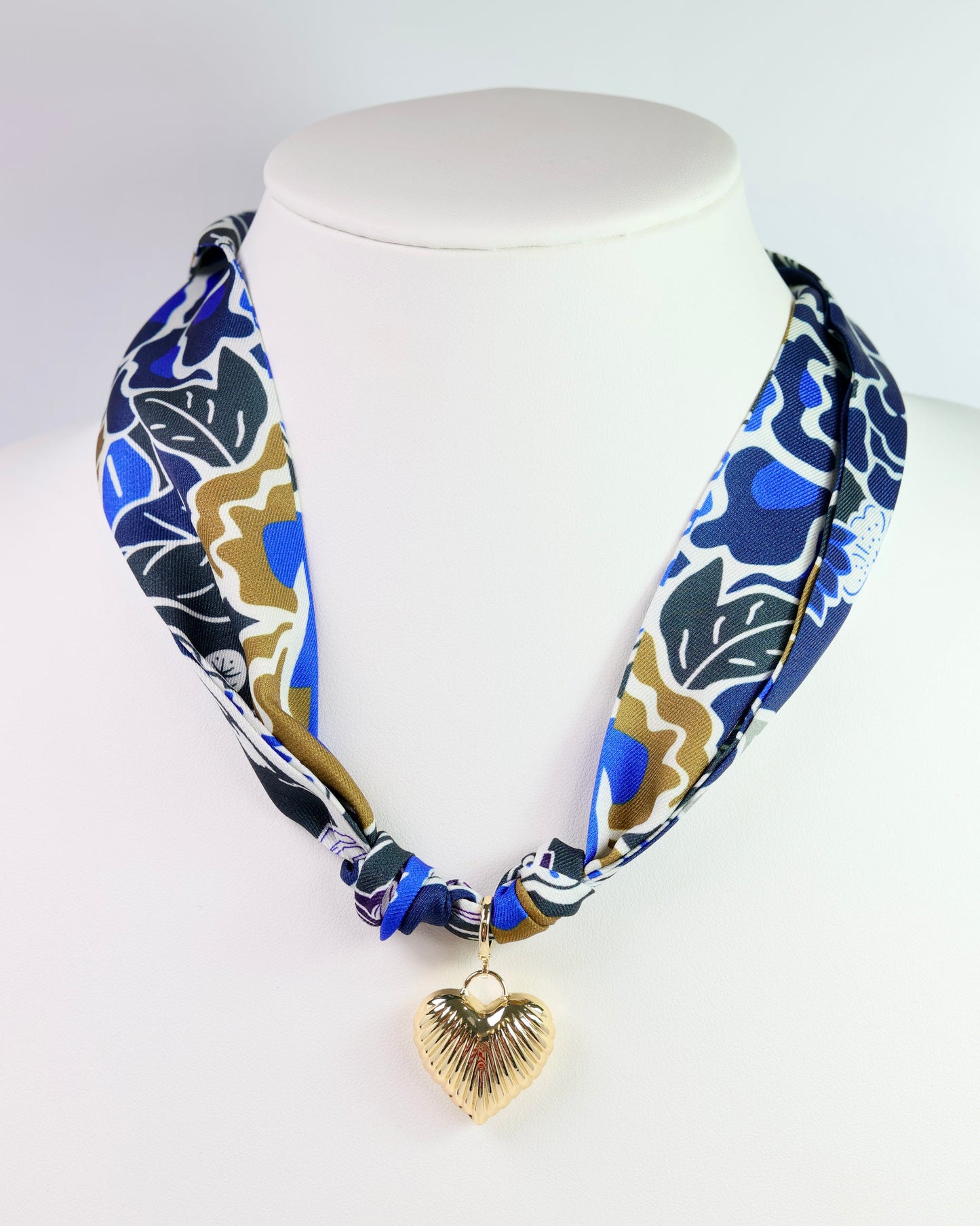 Lillie Scarf Charm Necklace BLUE COFFEE