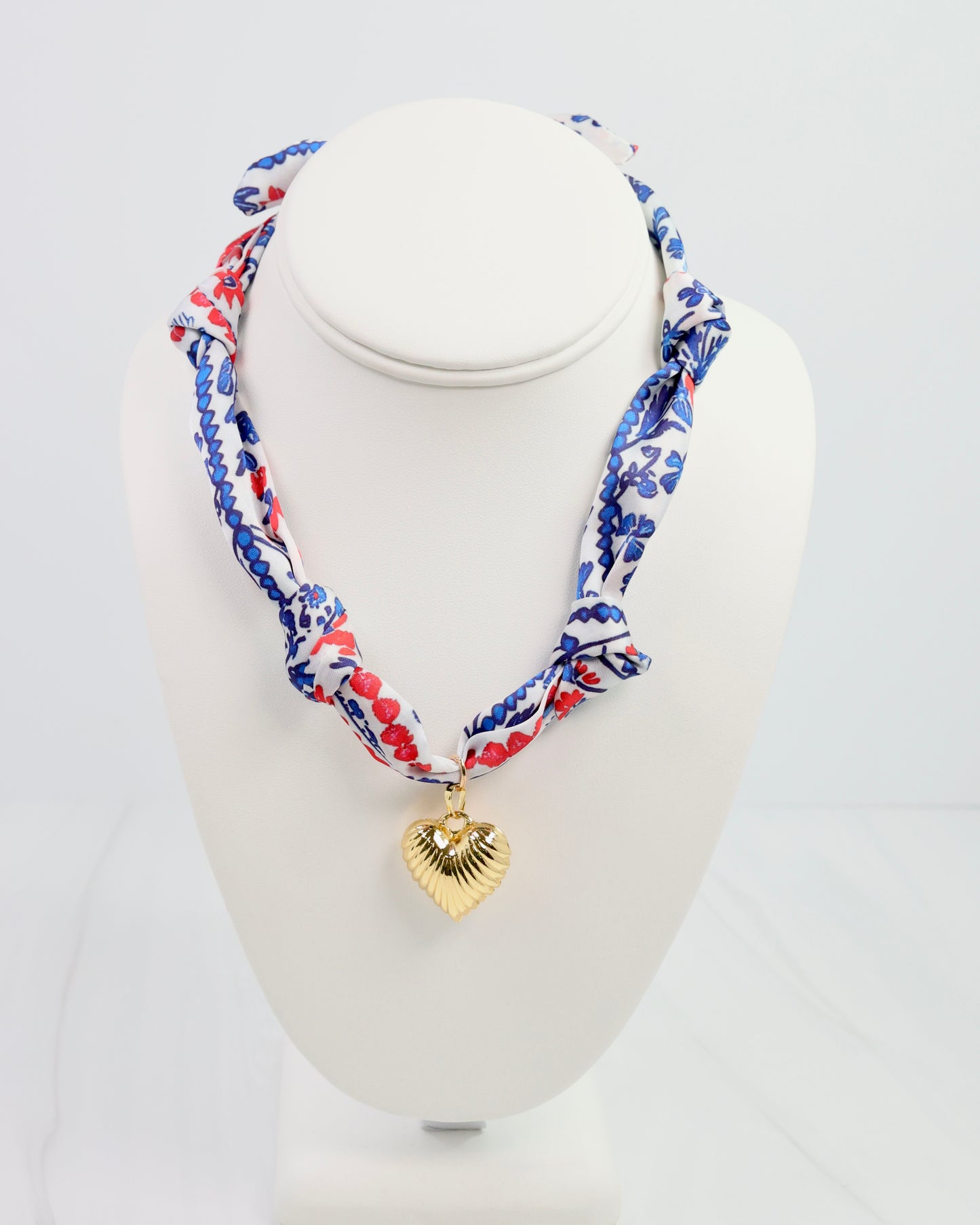 Serafina Scarf Charm Necklace Nvy Rd Floral