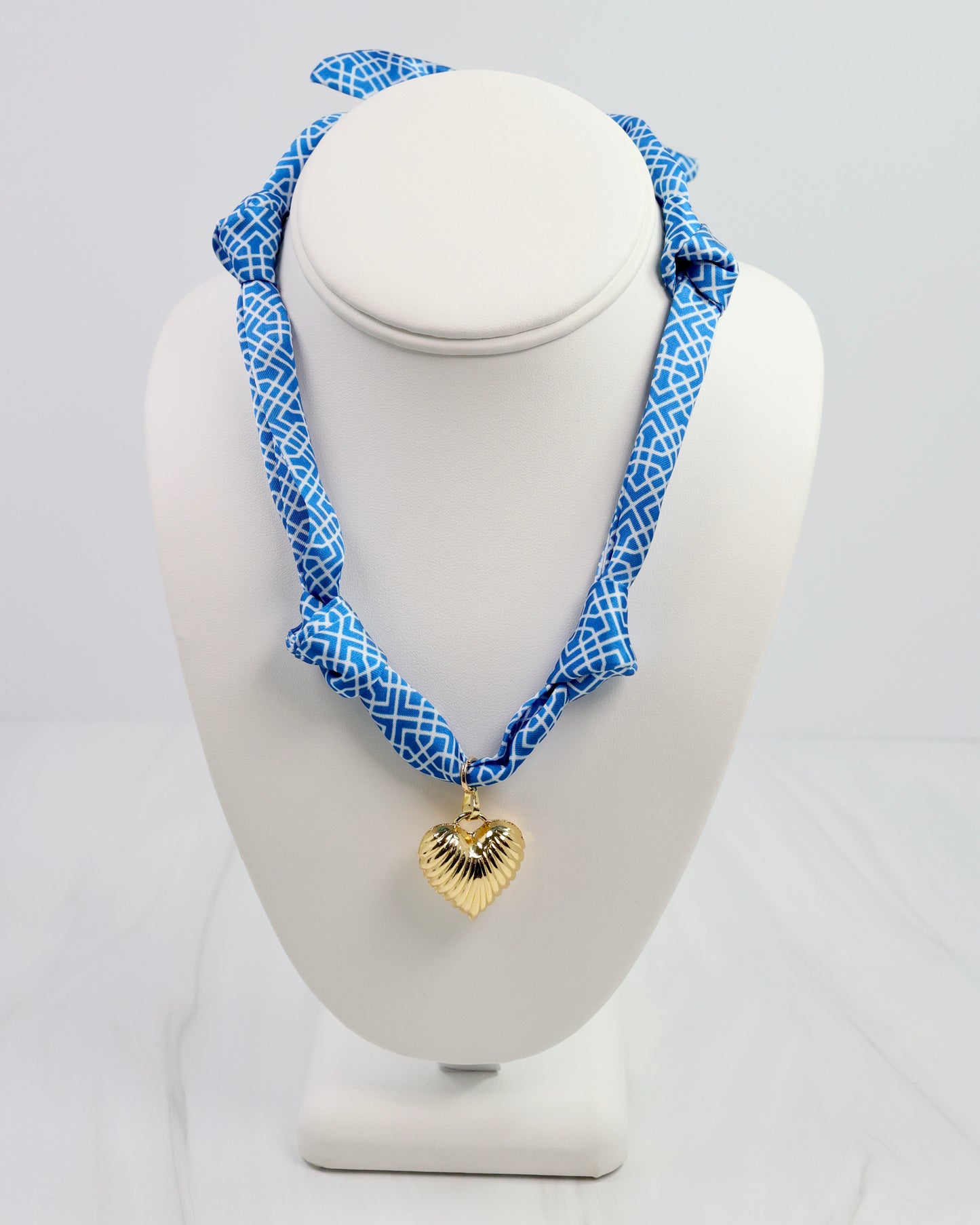 Serafina Scarf Charm Necklace BL WHT GEO