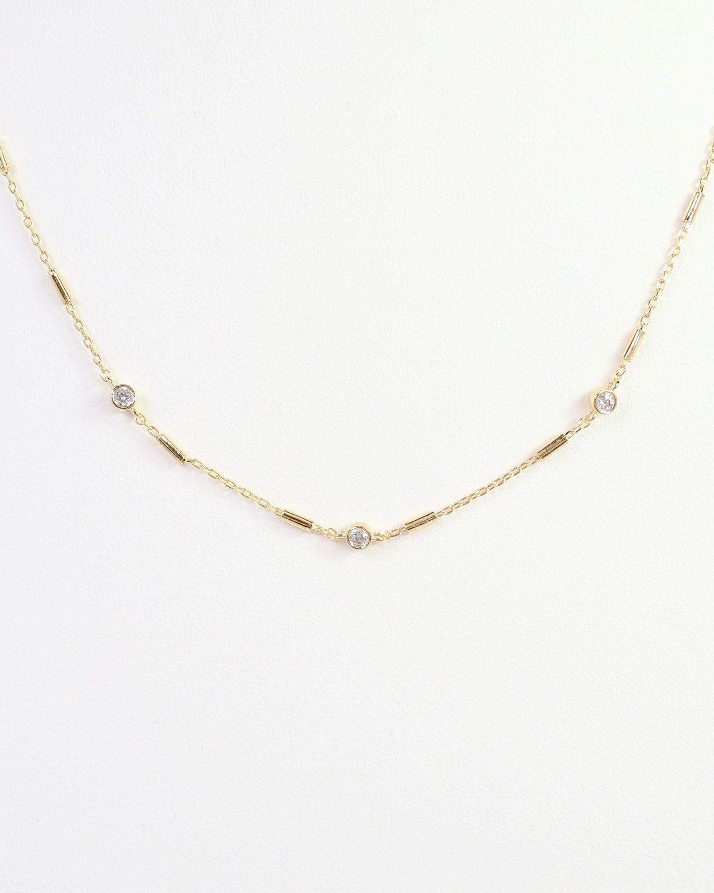 Sidney Round CZ Necklace WR Gold