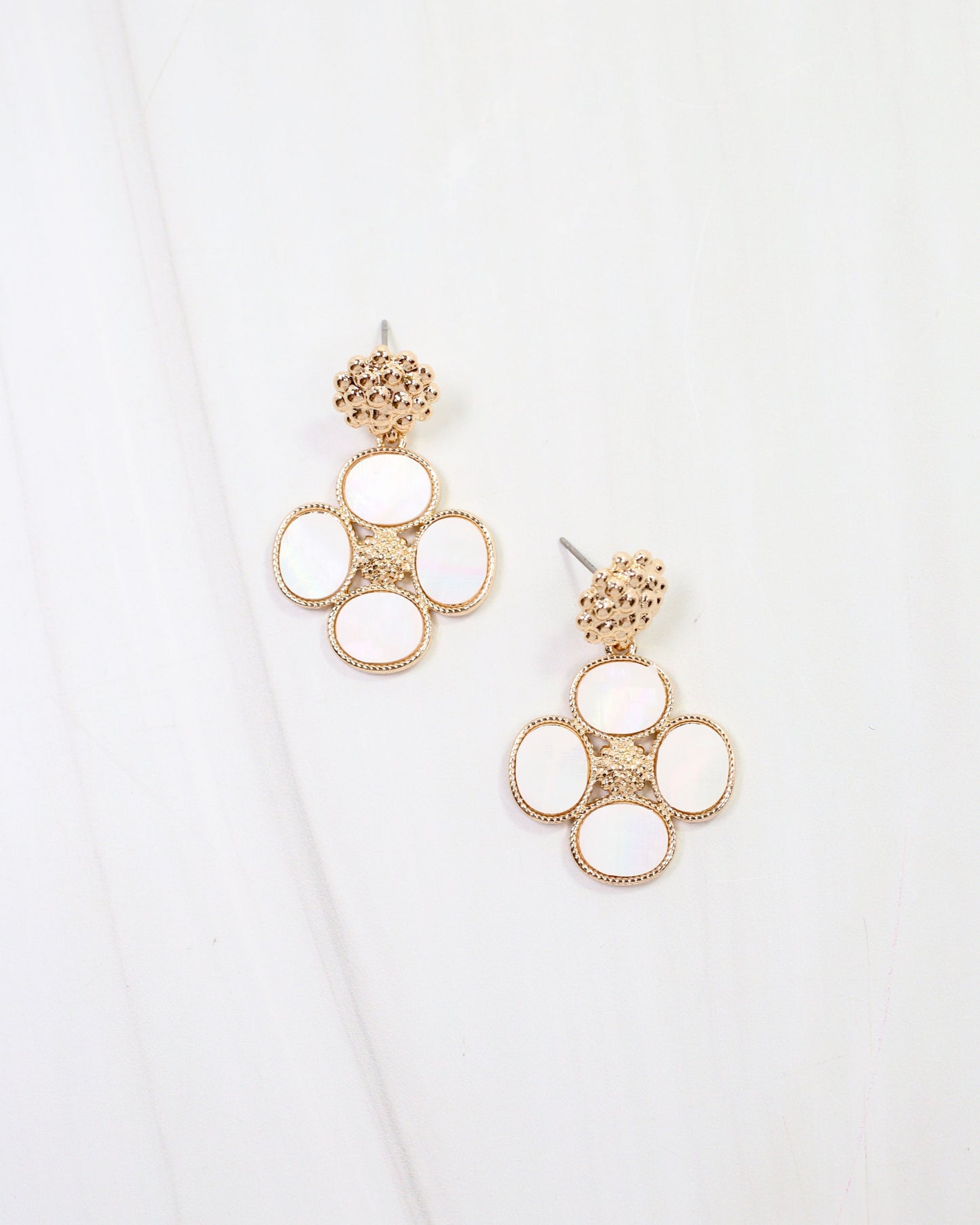 Cicero Flower Dangle Earring Mother Of Pearl