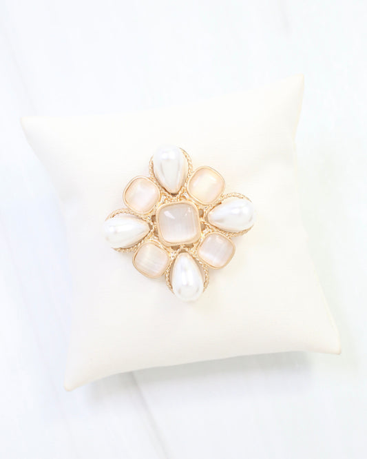 The Princess Pearl Brooch WRVG