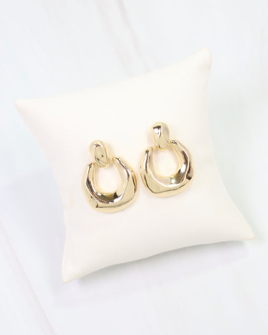 Lawton Horseshoe Earring Gold