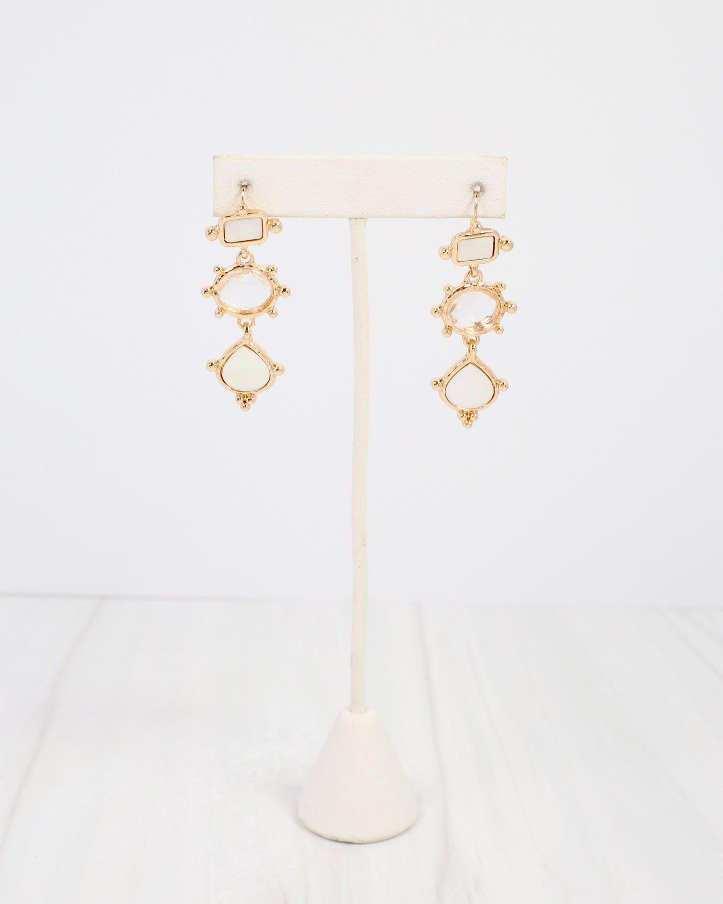 Kalamath Mother of Pearl Dangle Earring Gold
