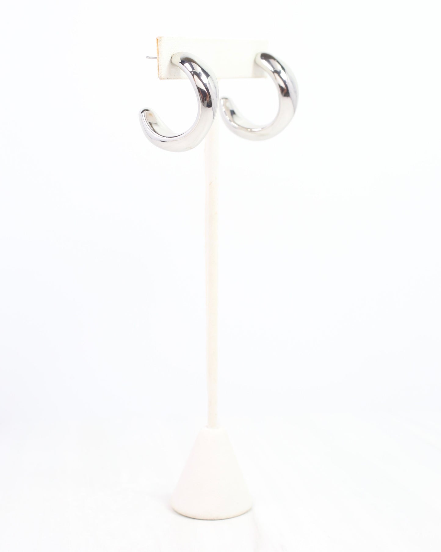 Callen Wavy Hoop Earring Silver