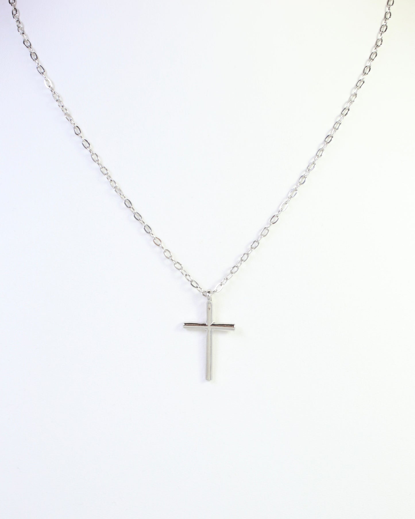 Carla Cross Necklace Silver
