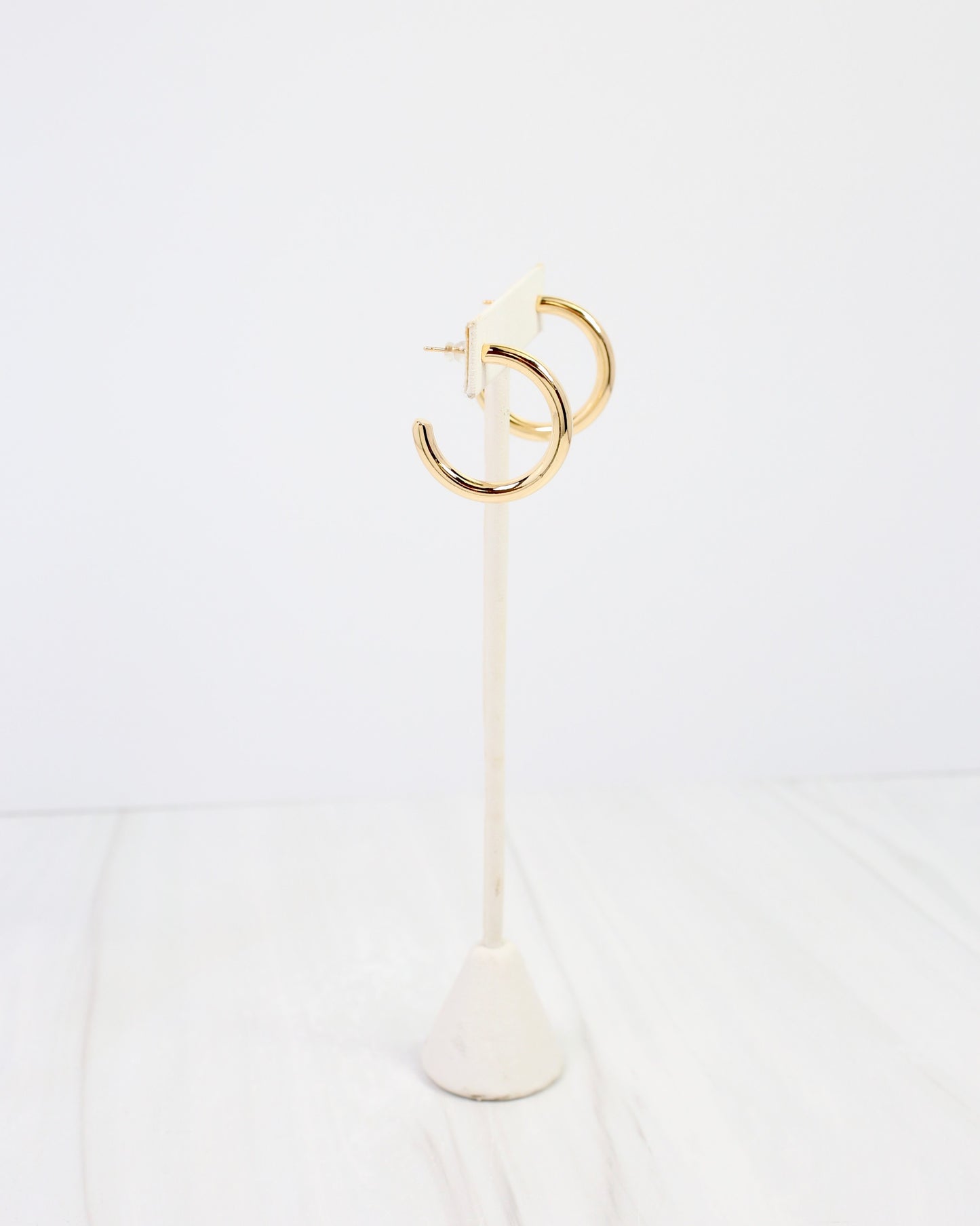 Castlebar Hoop Earring Shiny Gold
