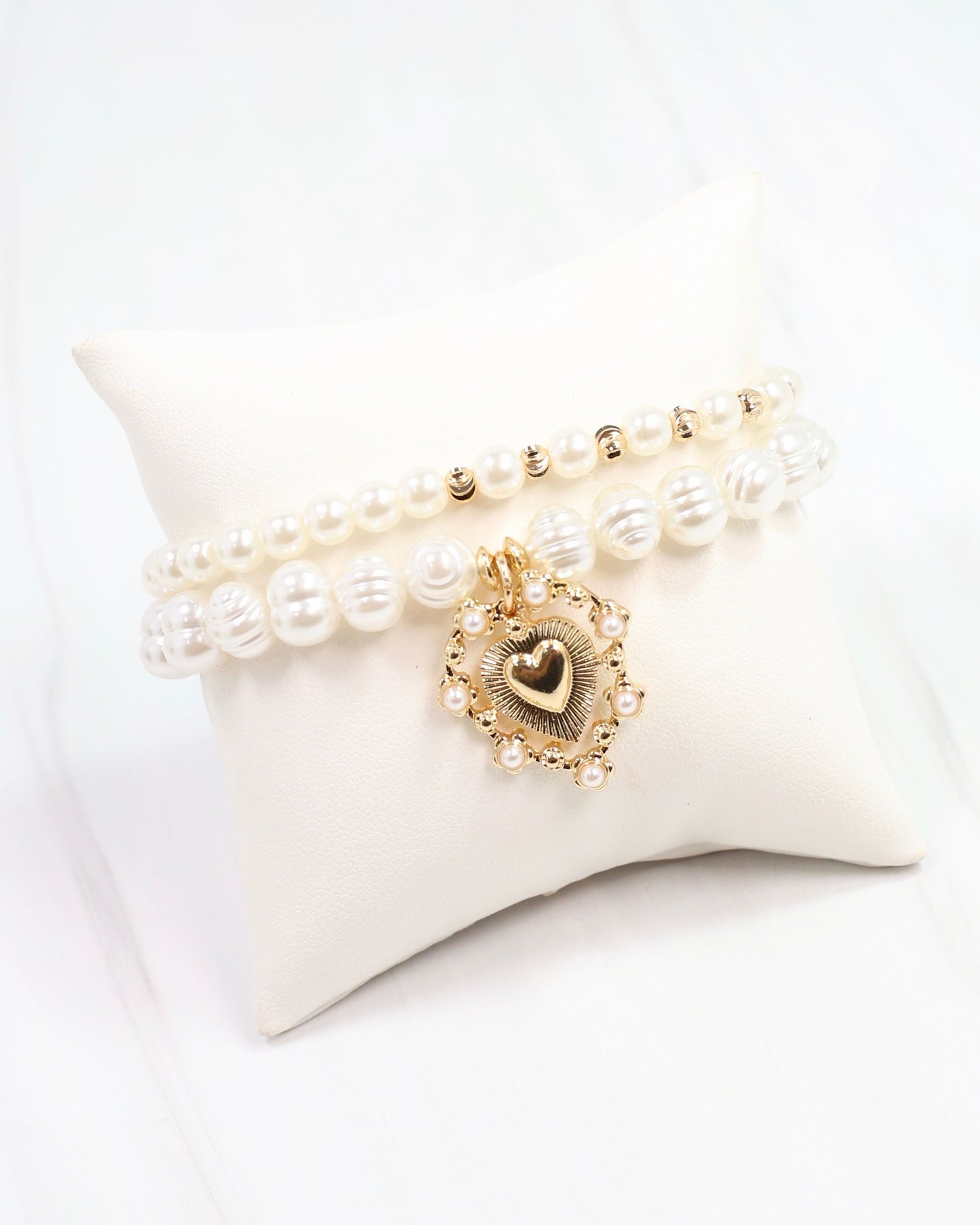 Emel Pearl Stretch Charm Bracelet Gold