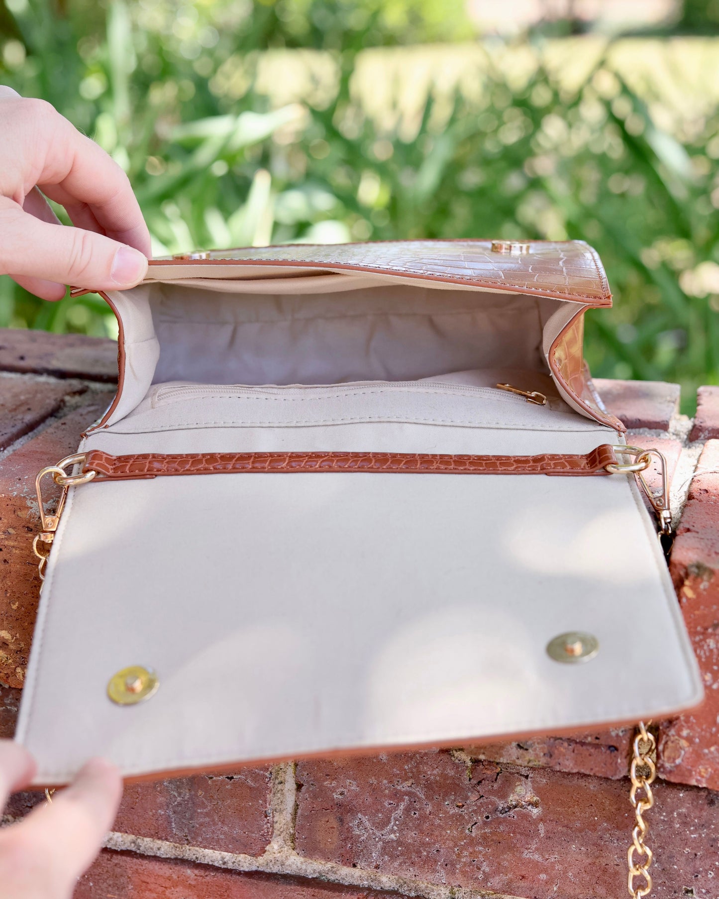 Cecilia Circle Logo Handbag Pearl