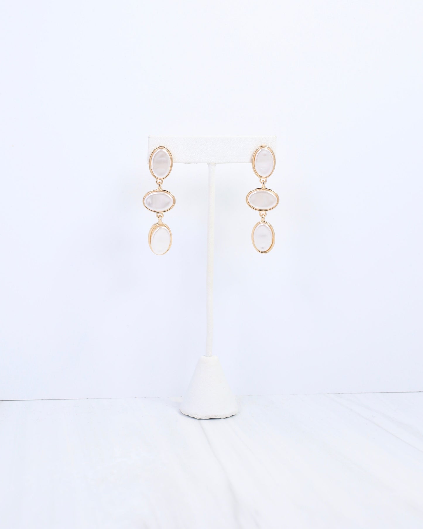 Albury Pearl Dangle Earring Gold