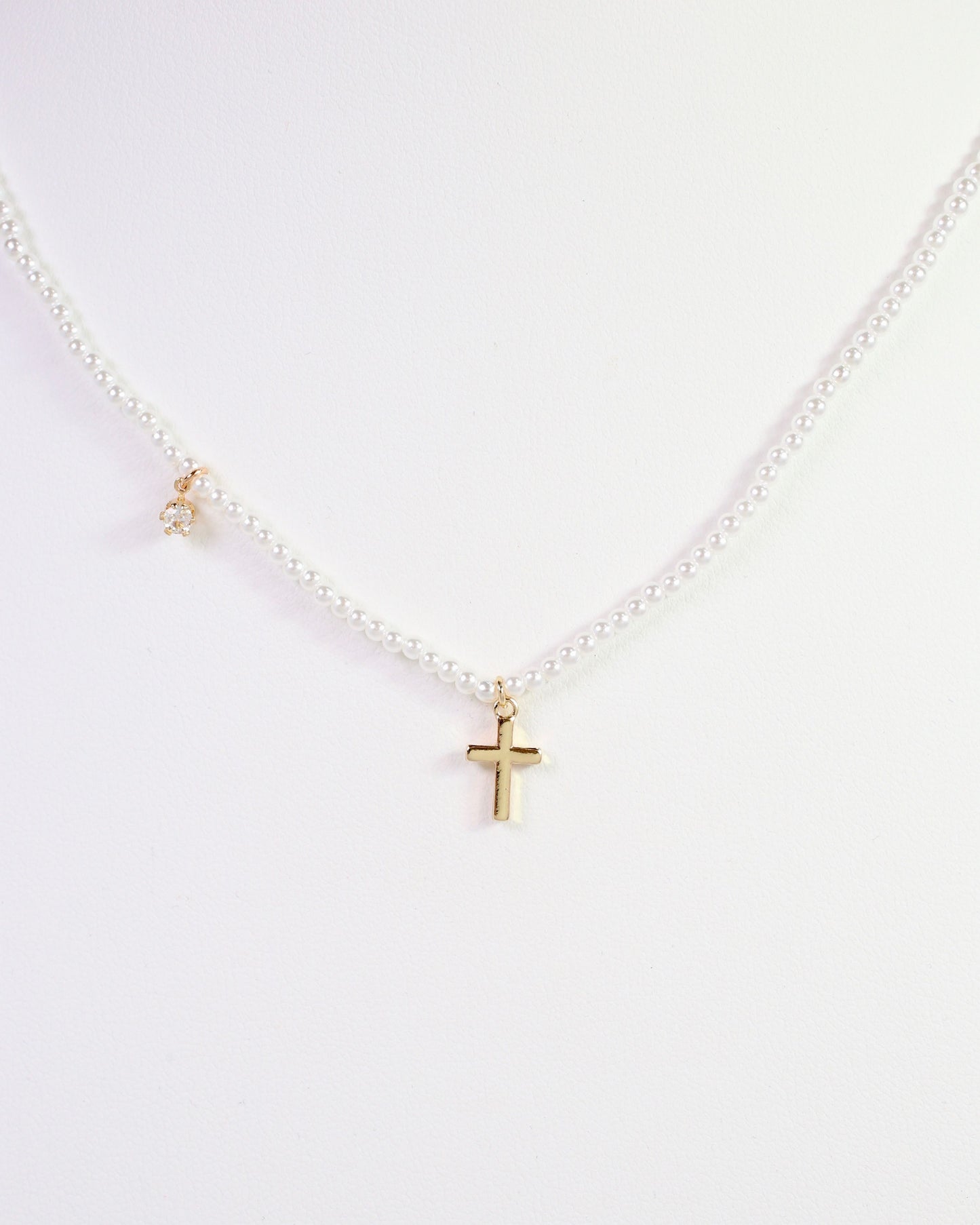 Kalispell Pearl Beaded Necklace with Cross Cream