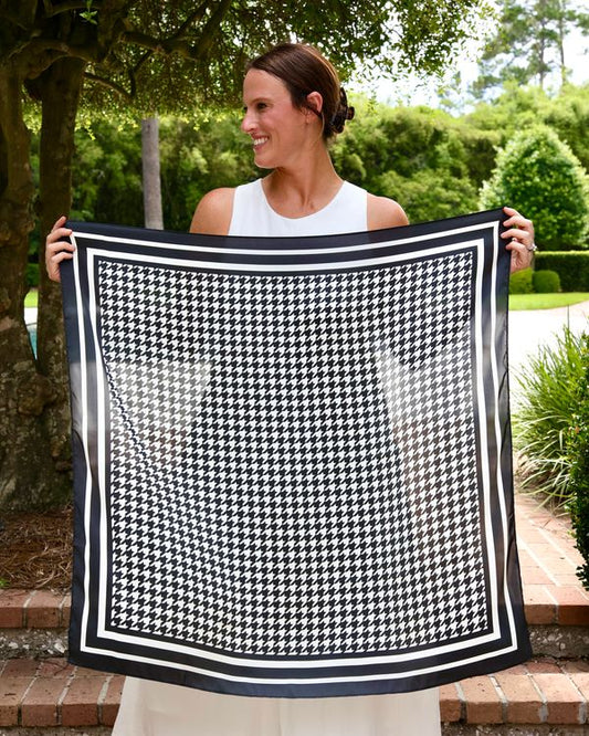 Carlton Houndstooth Scarf Large Black White
