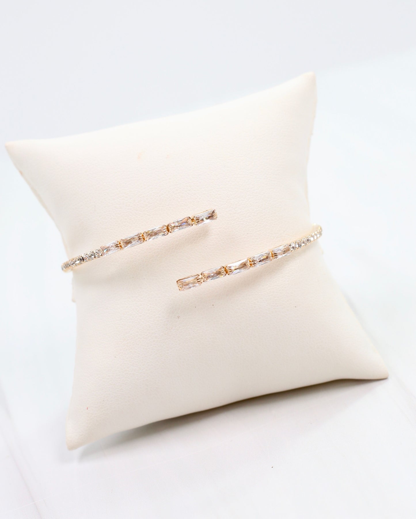 Hoover CZ Stretch Bracelet Gold