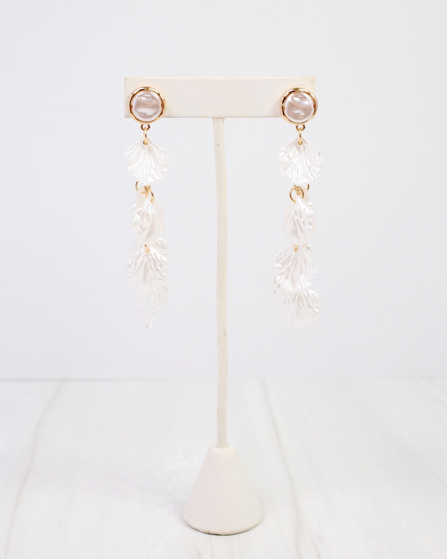 Dillon Petal Dangle Earring Cream