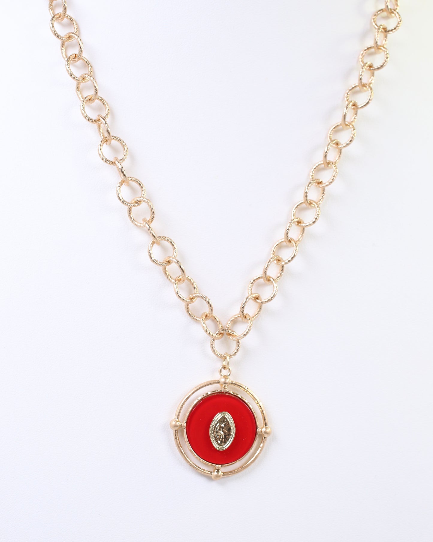 Moree Circle Pedant Link Necklace Red