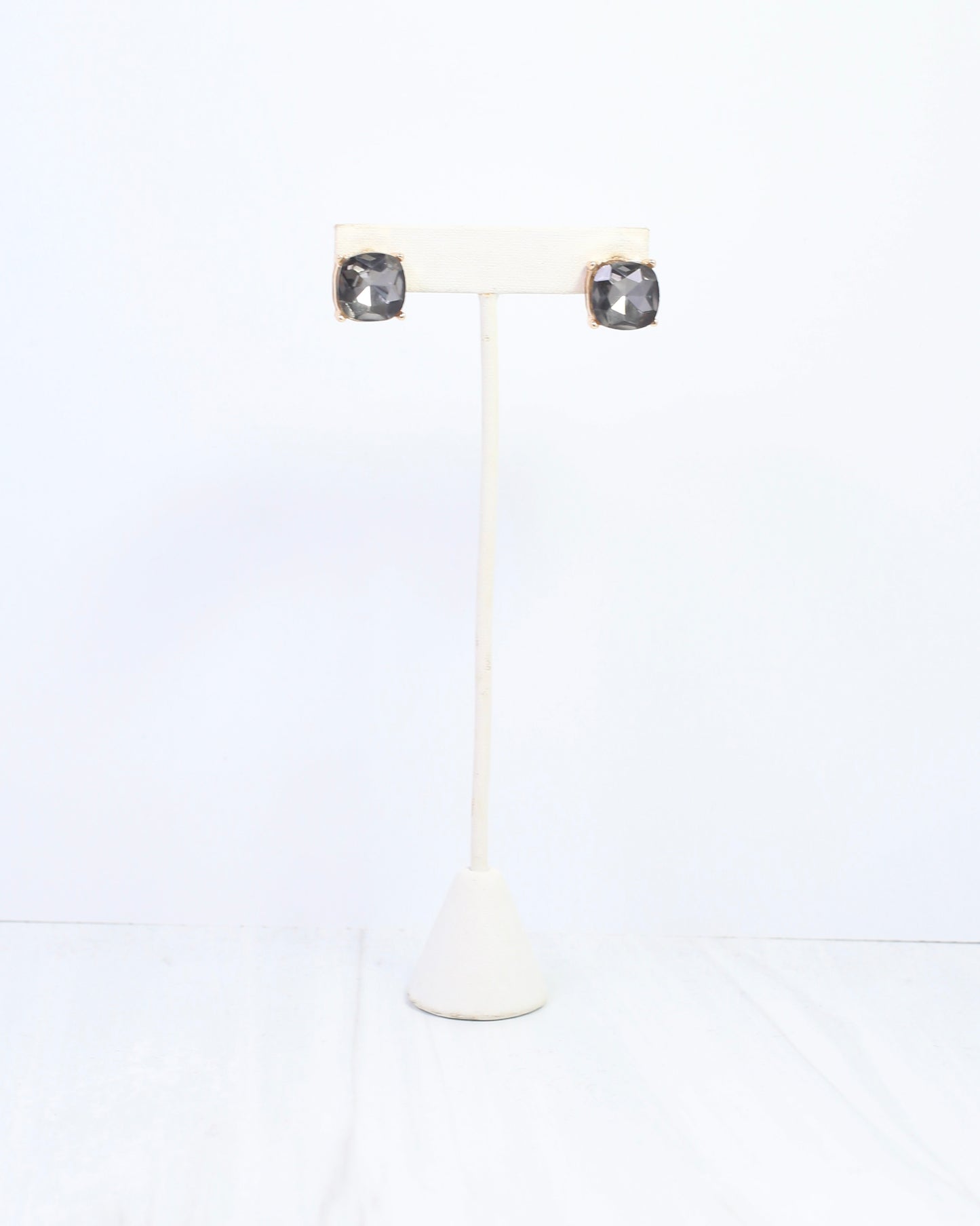 Julien Stone Stud Earring Black Diamond