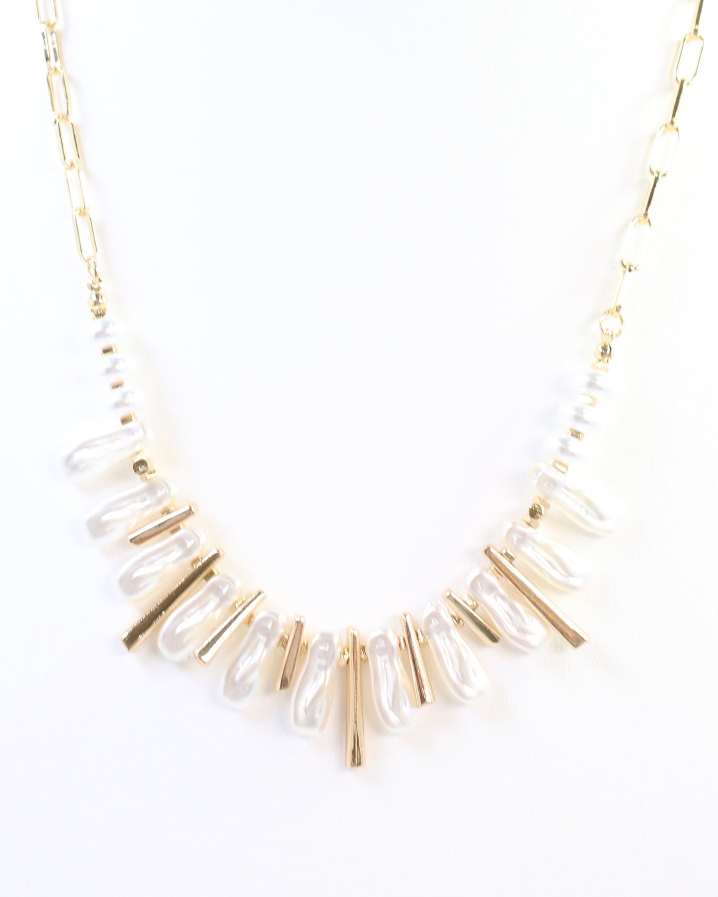 Anchorage Link and Pearl Necklace Gold