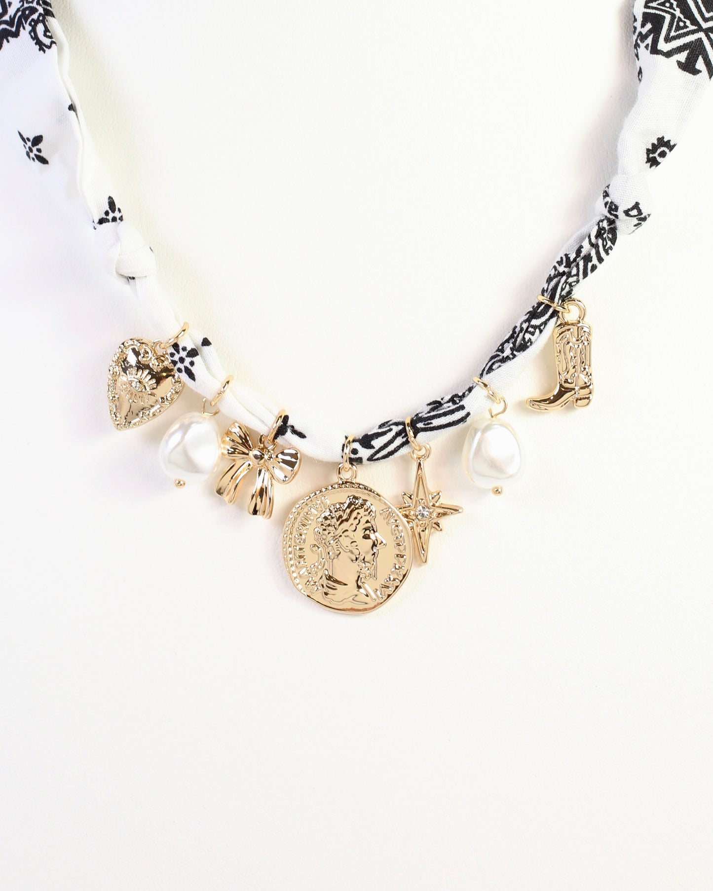 Amy Scarf Charm Necklace White Black