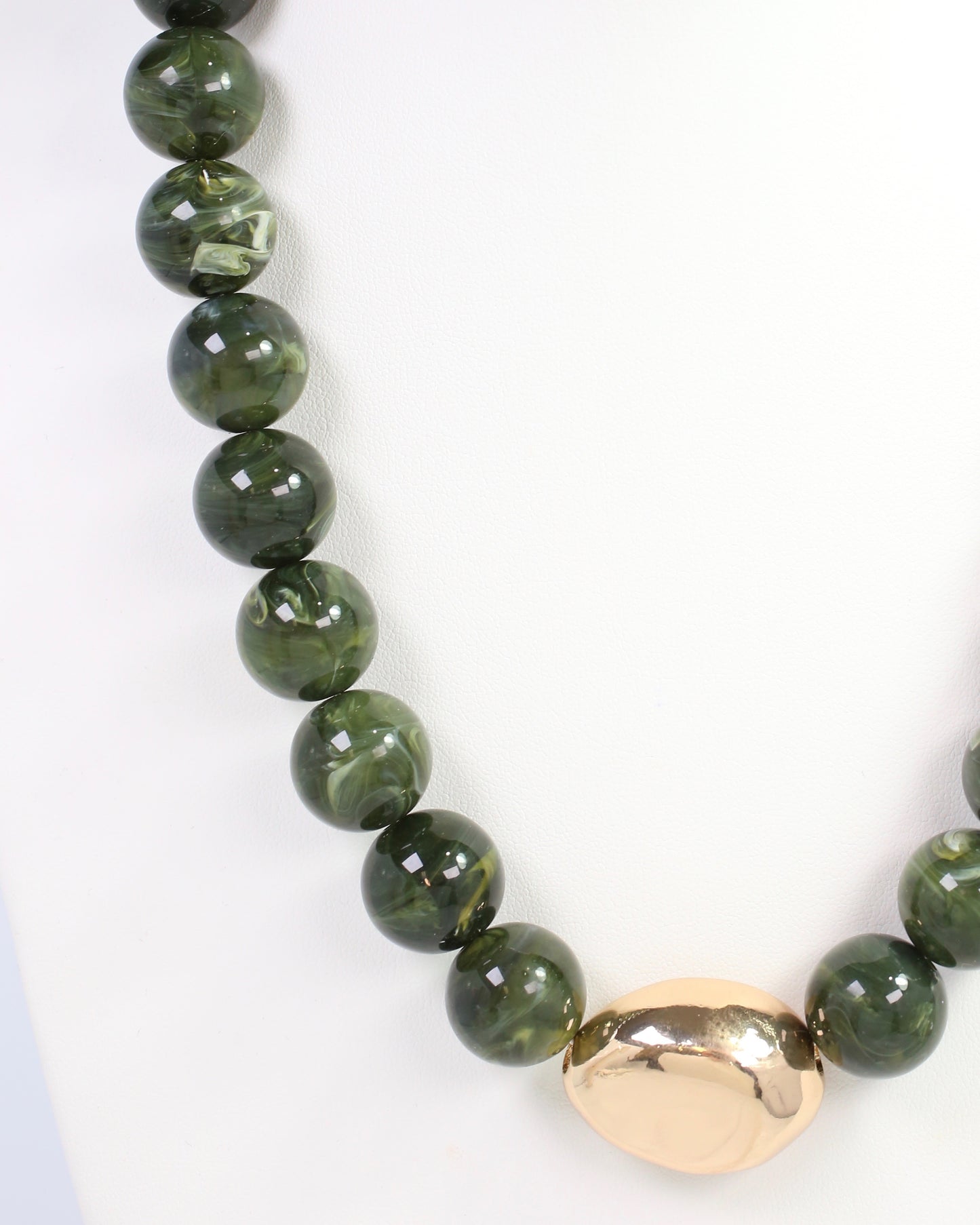 Brooklyn Bold Stone Necklace Olive