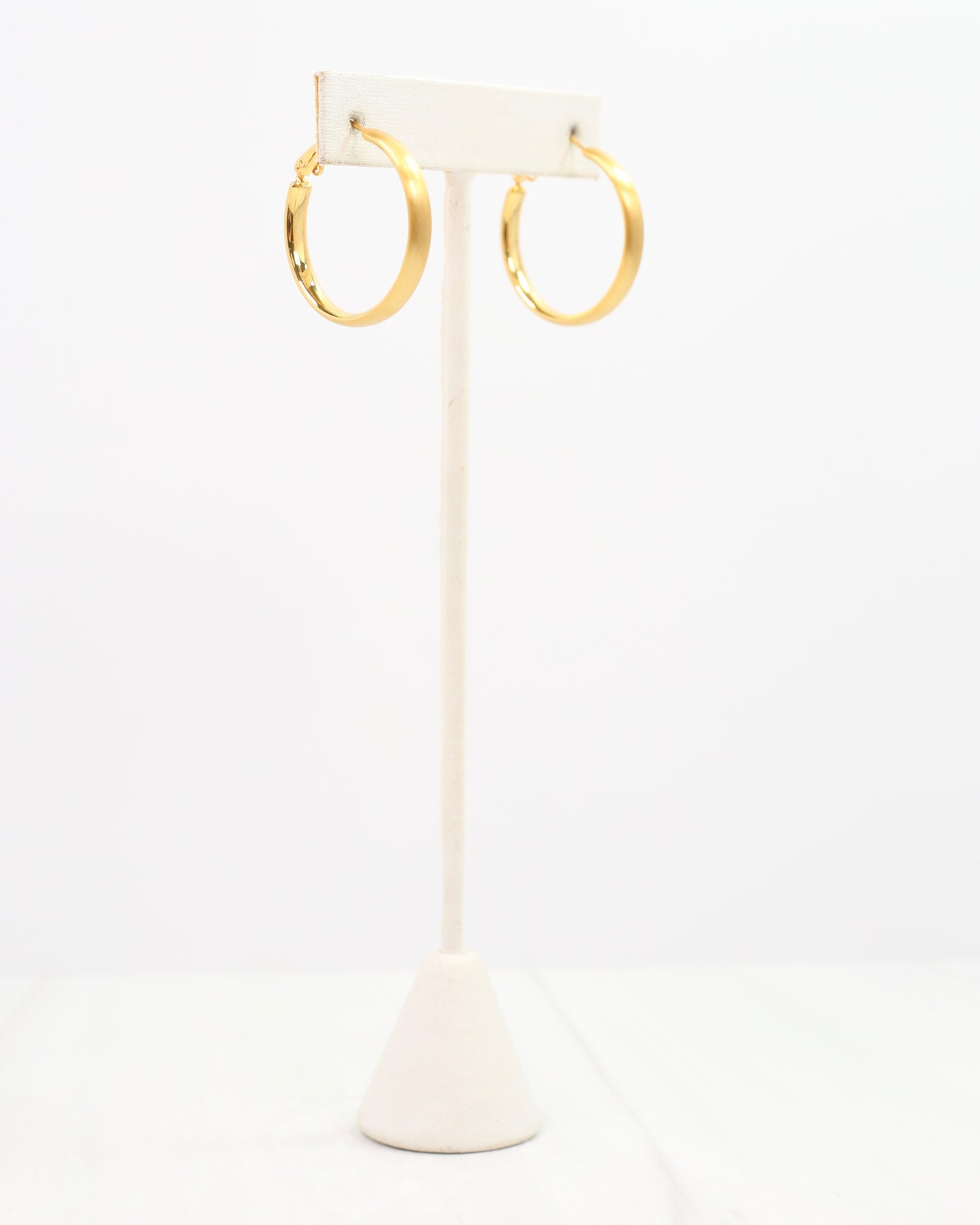 London Medium Hoop Worn Gold