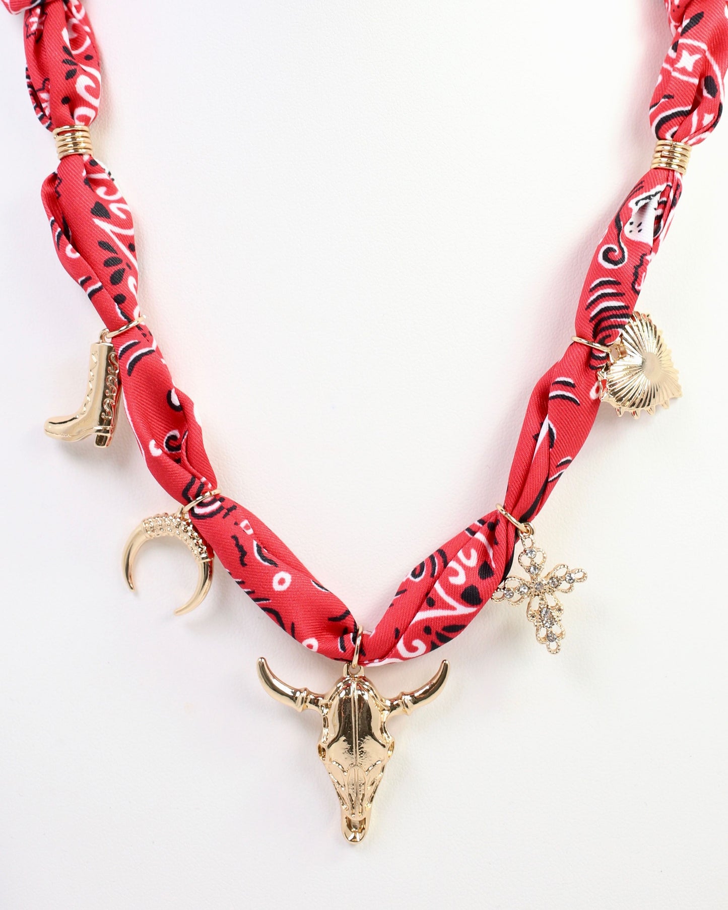 Escondido Western Charm Scarf Necklace Red
