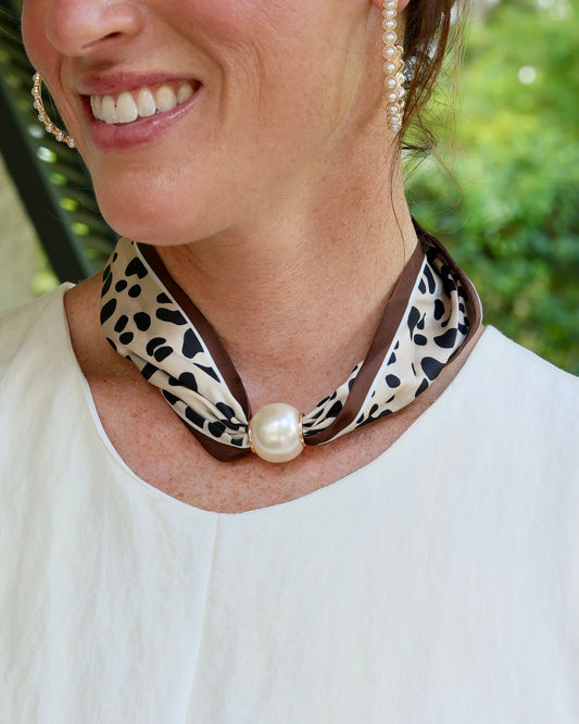 Two Strand Magnetic Pearl Scarf Necklace Leopard