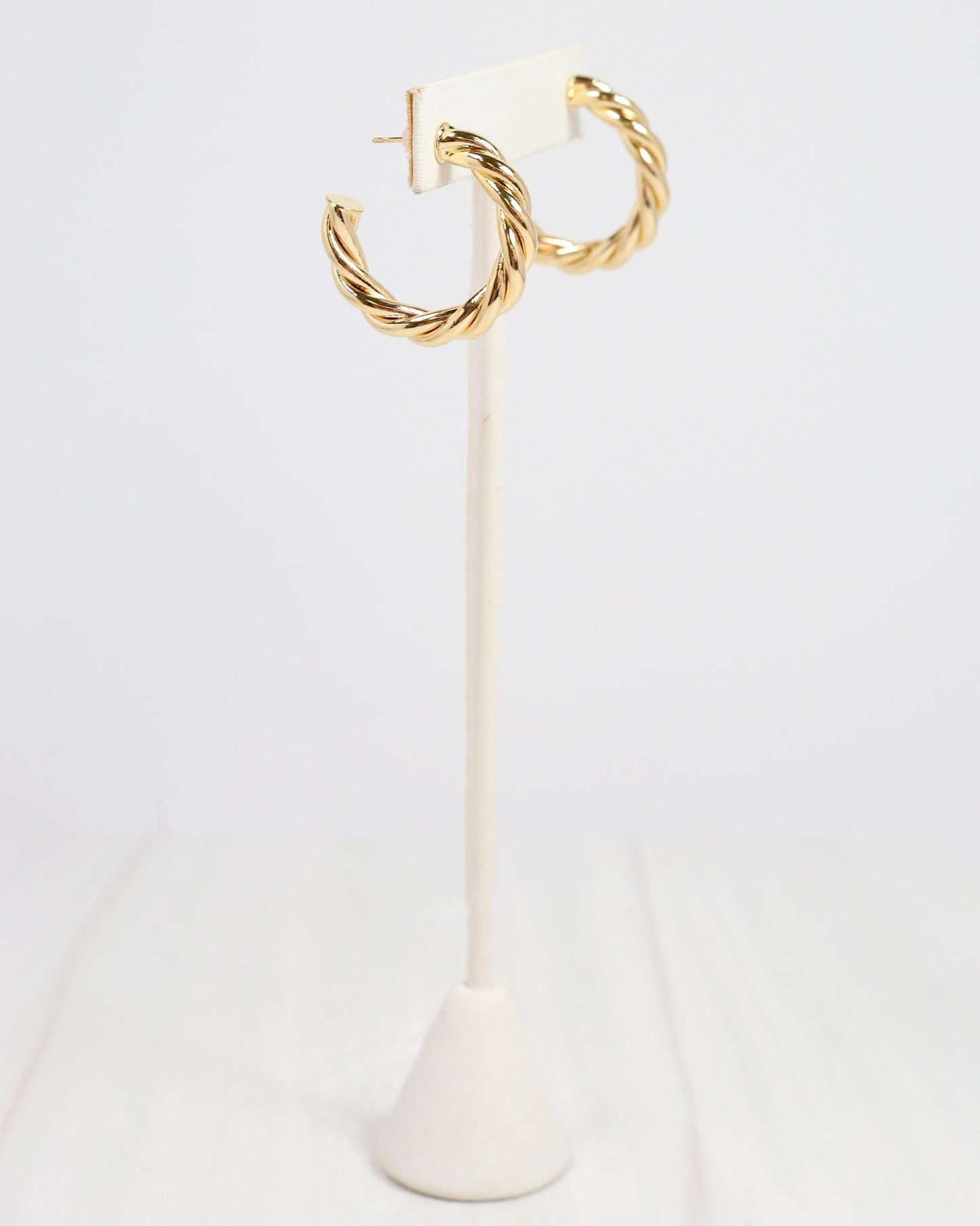 Audrey Twisted Hoop Earring Shiny Gold