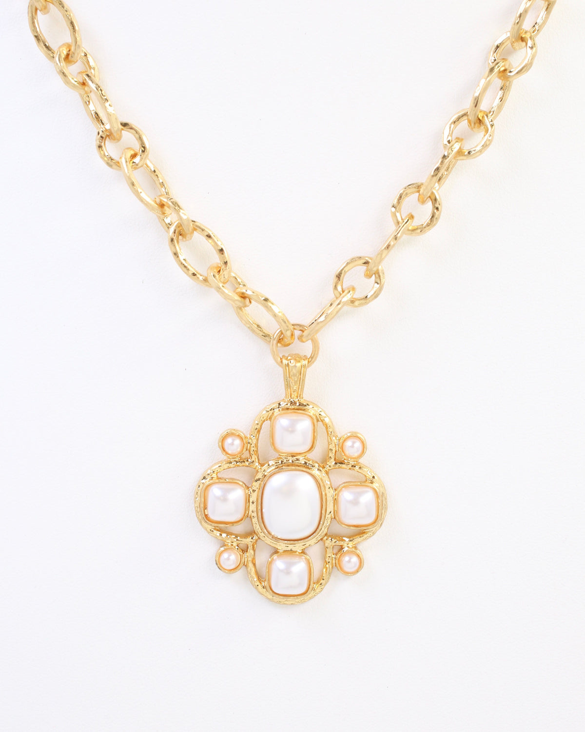 Amner Hall Pearl Clover Pendant Necklace WRVG