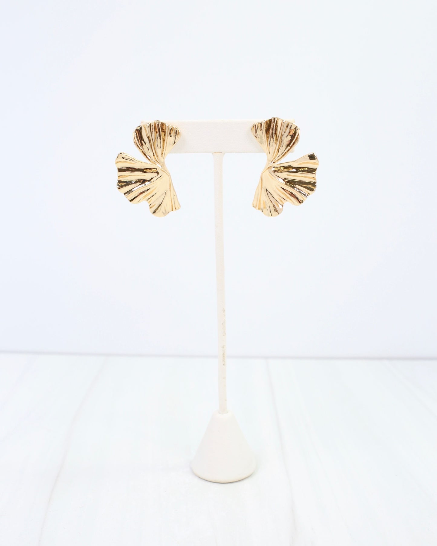 Campbellsville Flower Fan Earring Gold