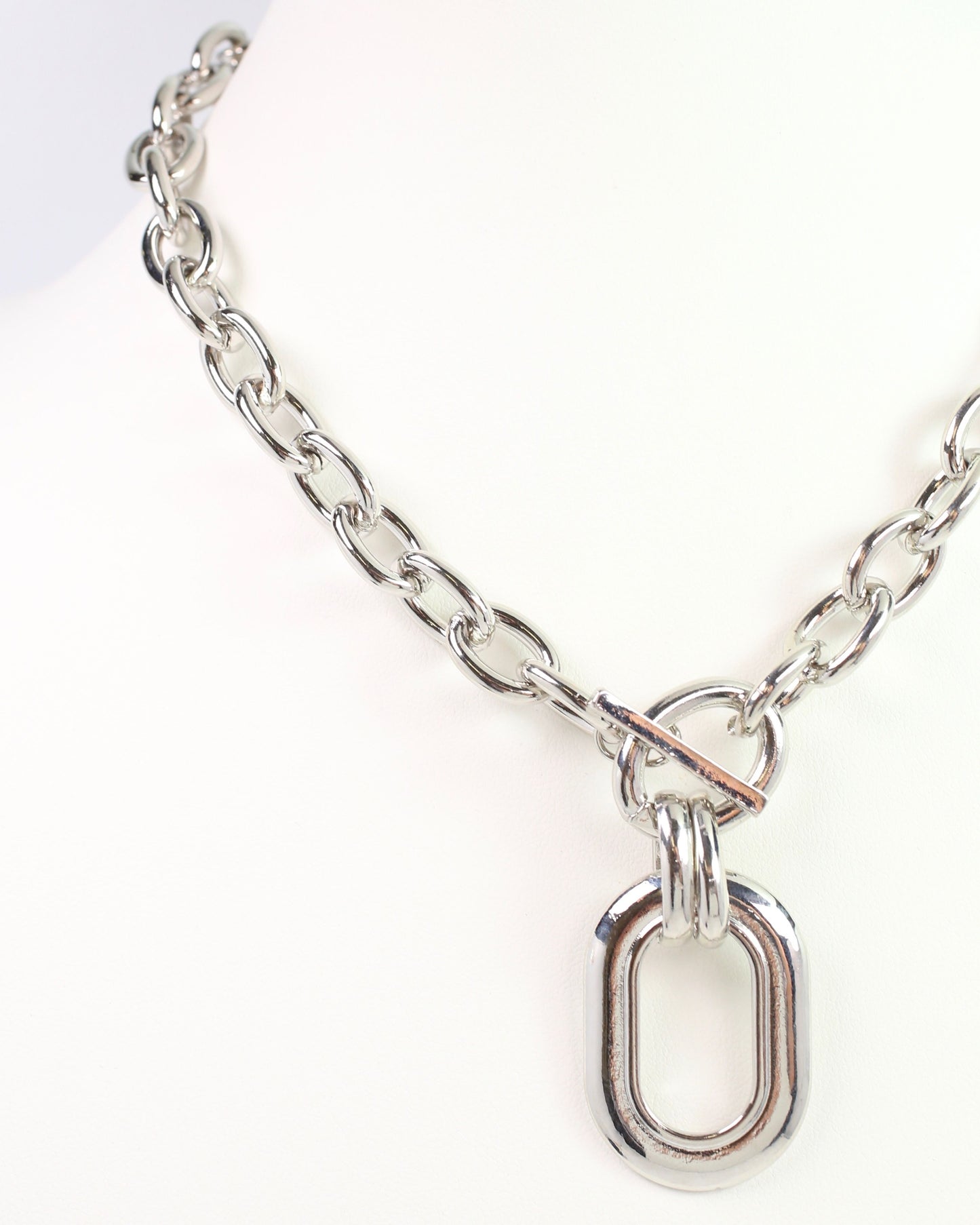 Francey Gold Oval Pendant Necklace Silver