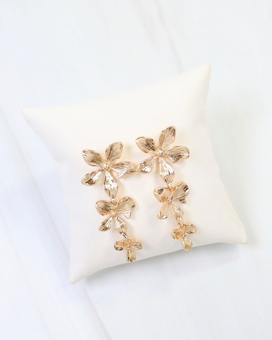 Peekskill Triple Flower Dangle Earring Gold
