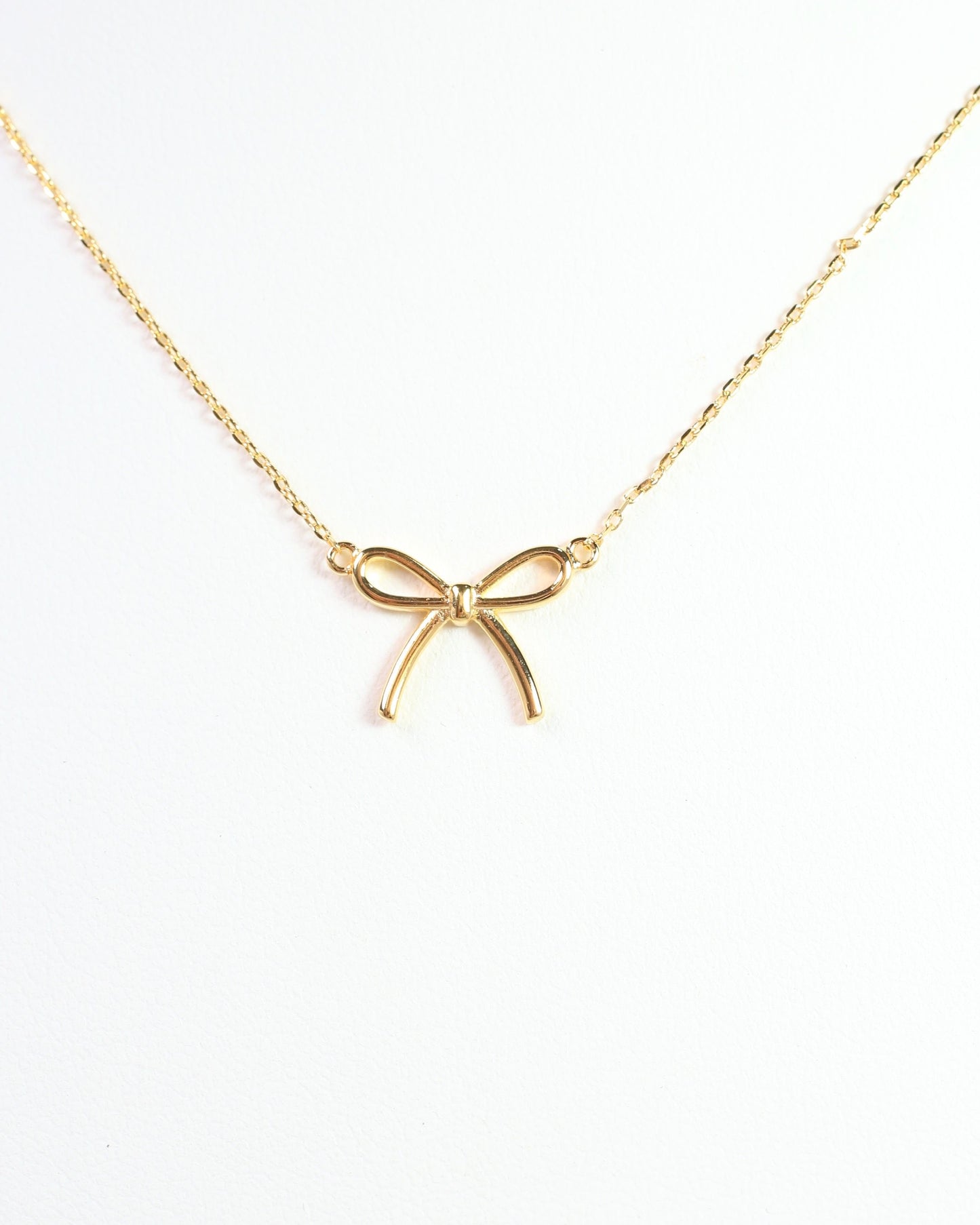 Bind Together Bow Necklace Gold