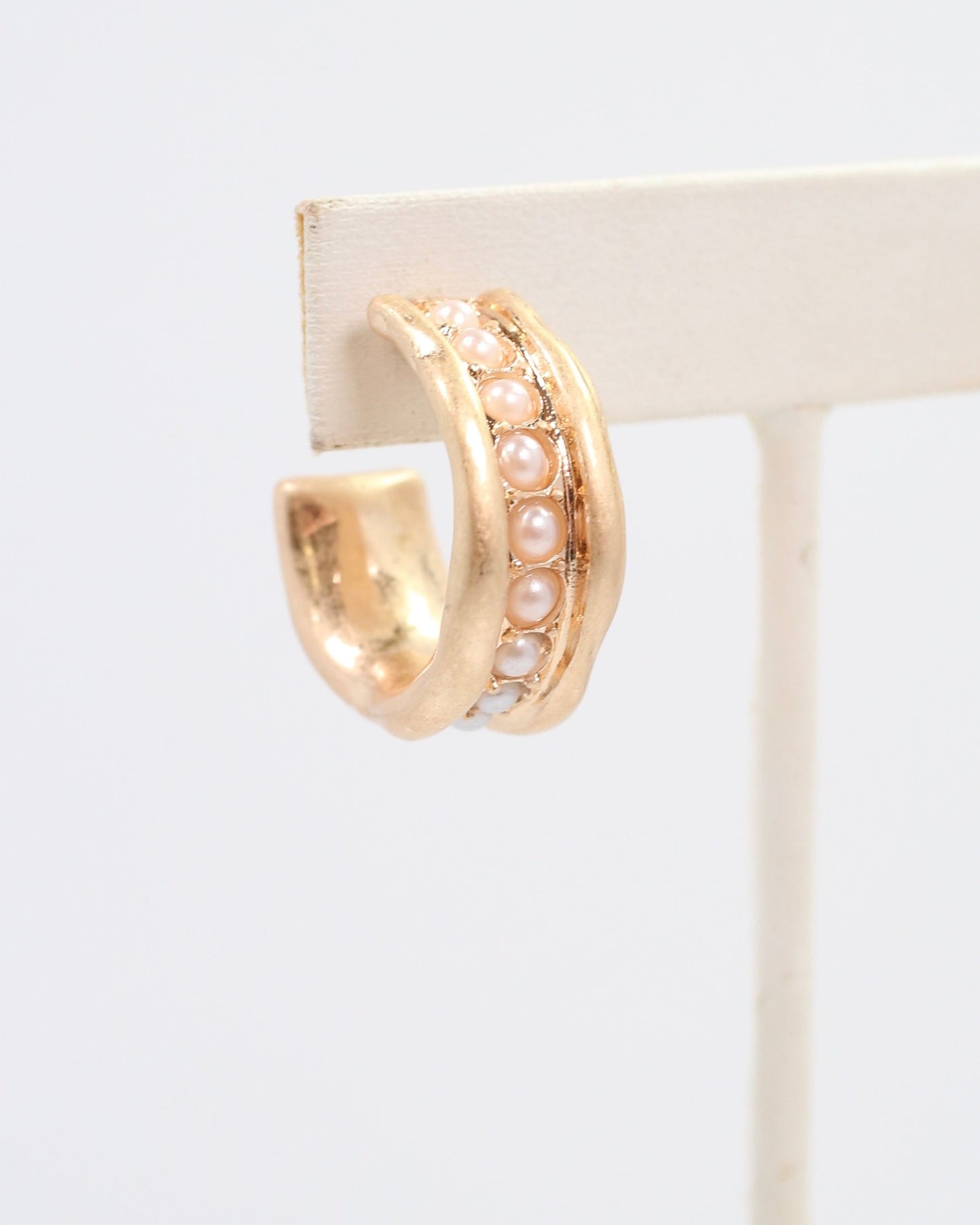 Katarina Hoop Earring Pearl