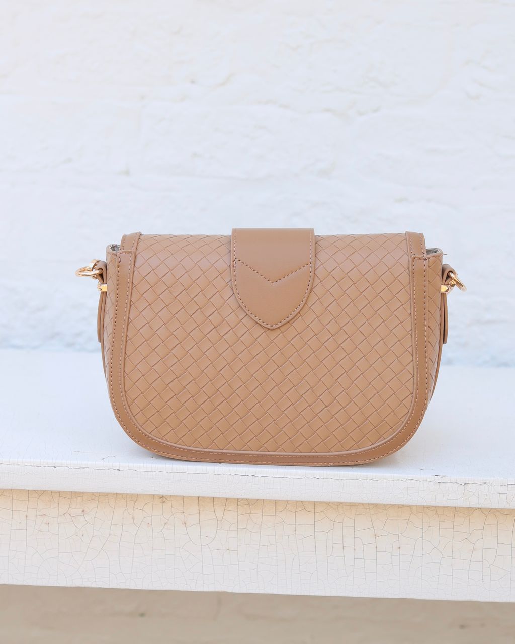 Griffin Crossbody Bag Woven Tan