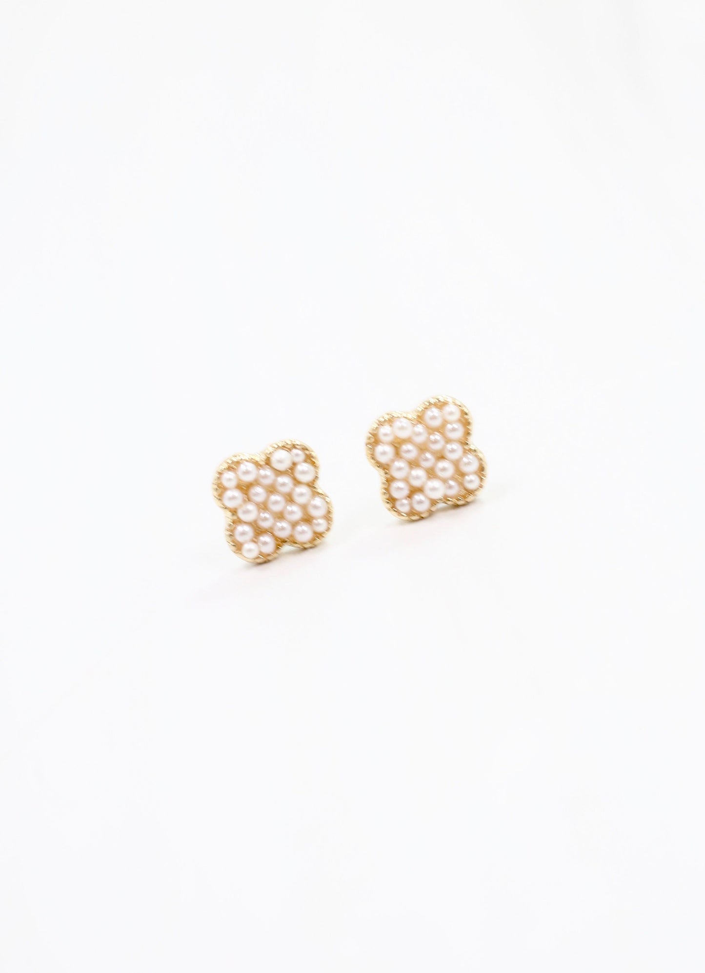 Jackee Pearl Clover Earring IVORY