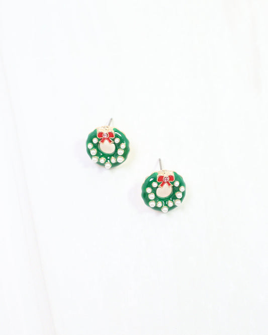 Rockin the Wreath Stud Pearl