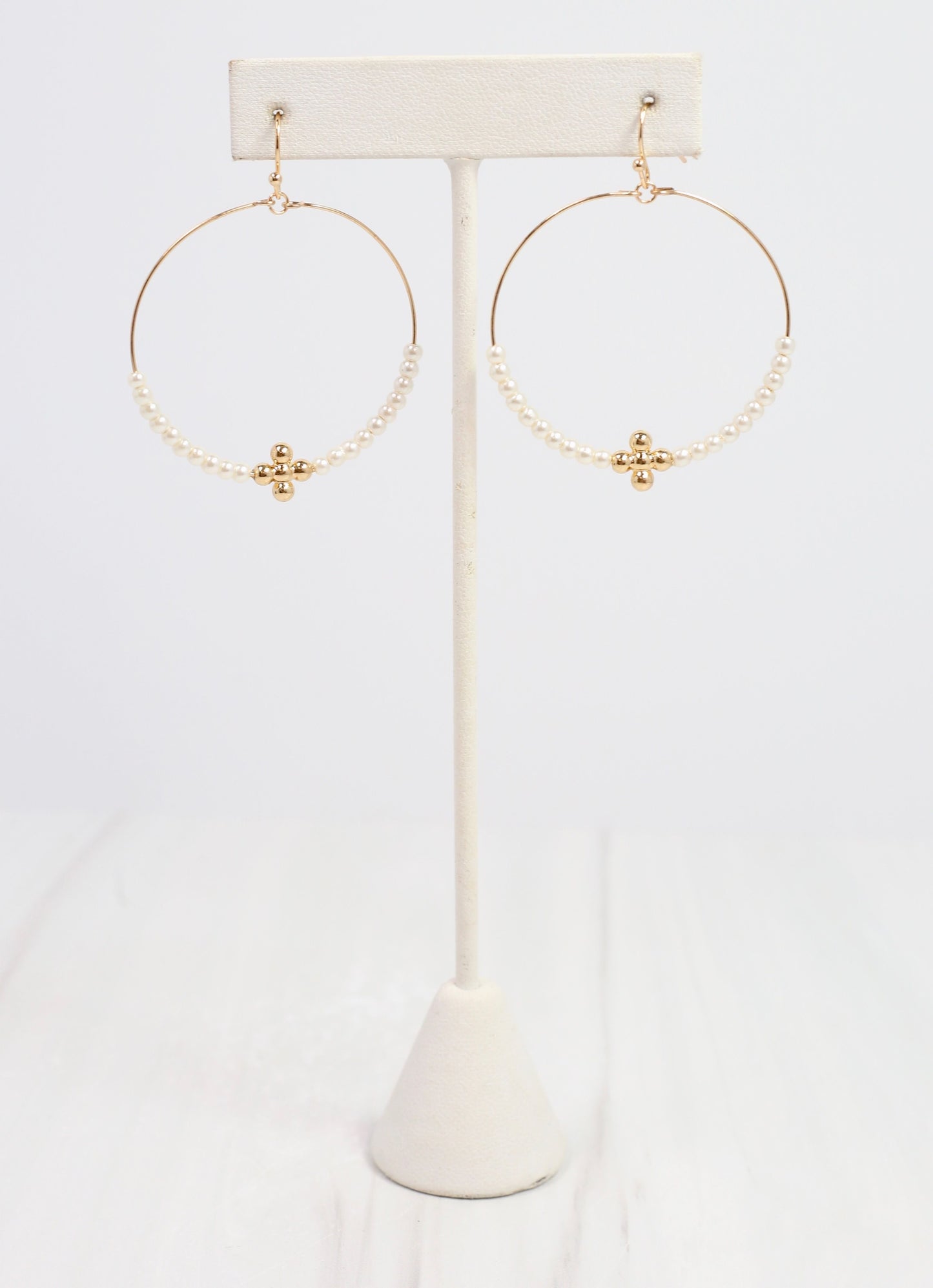 Huffman Hoop Earring Pearl