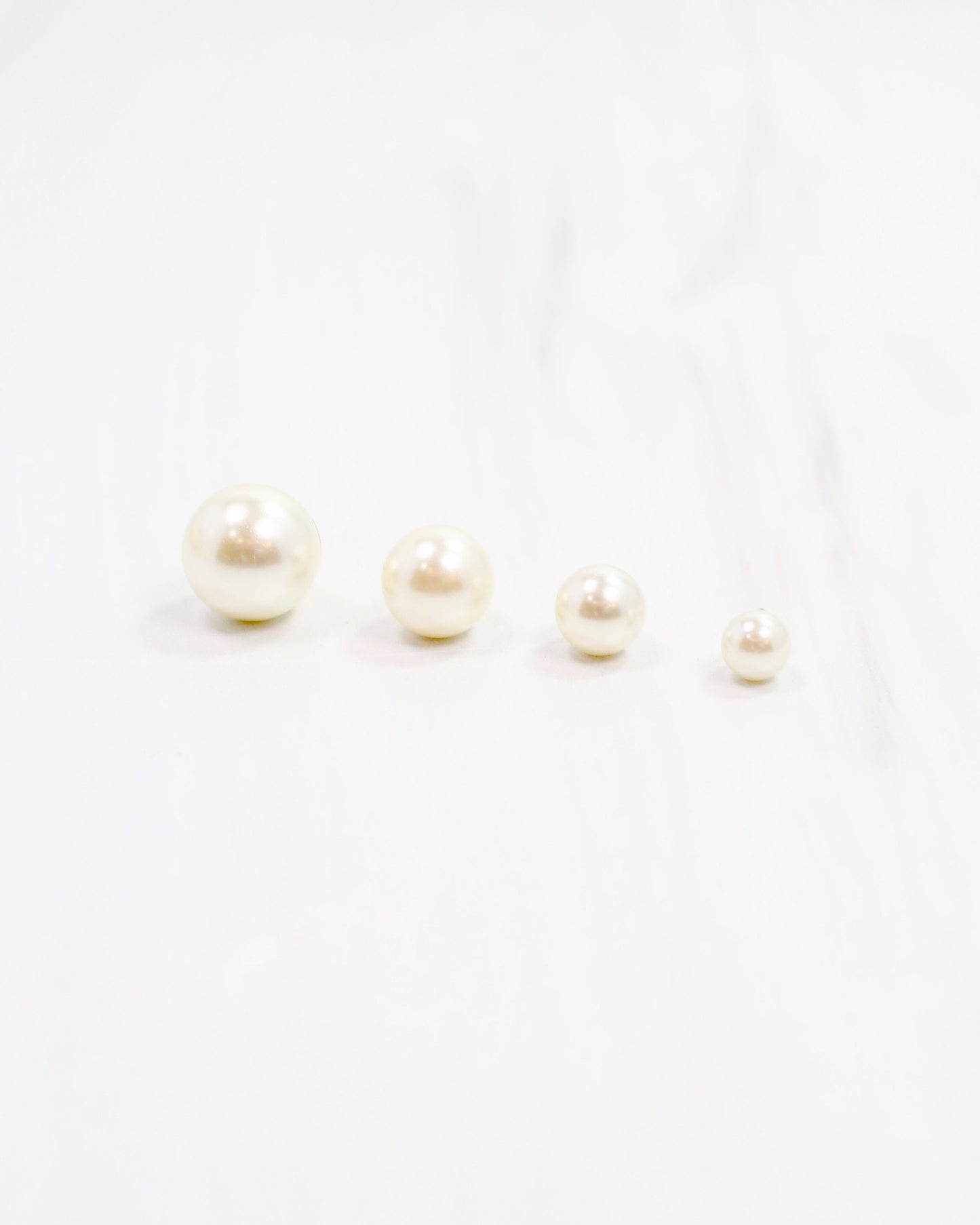 Britt Pearl Stud Set Pearl