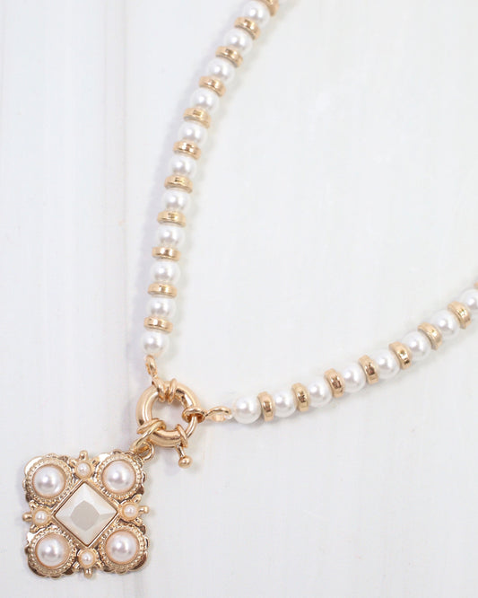 Cairns Pearl Beaded Pendant Necklace Cream