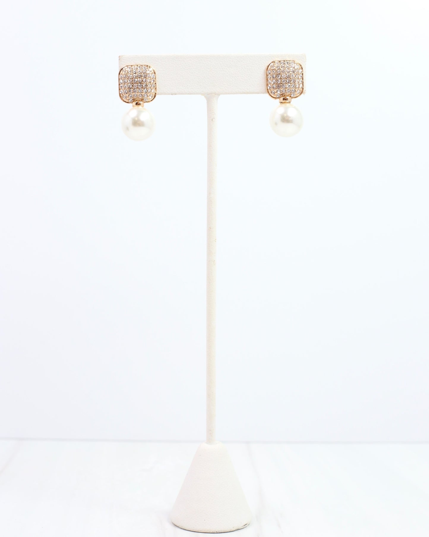 Pave Square Post with Pearls Gold