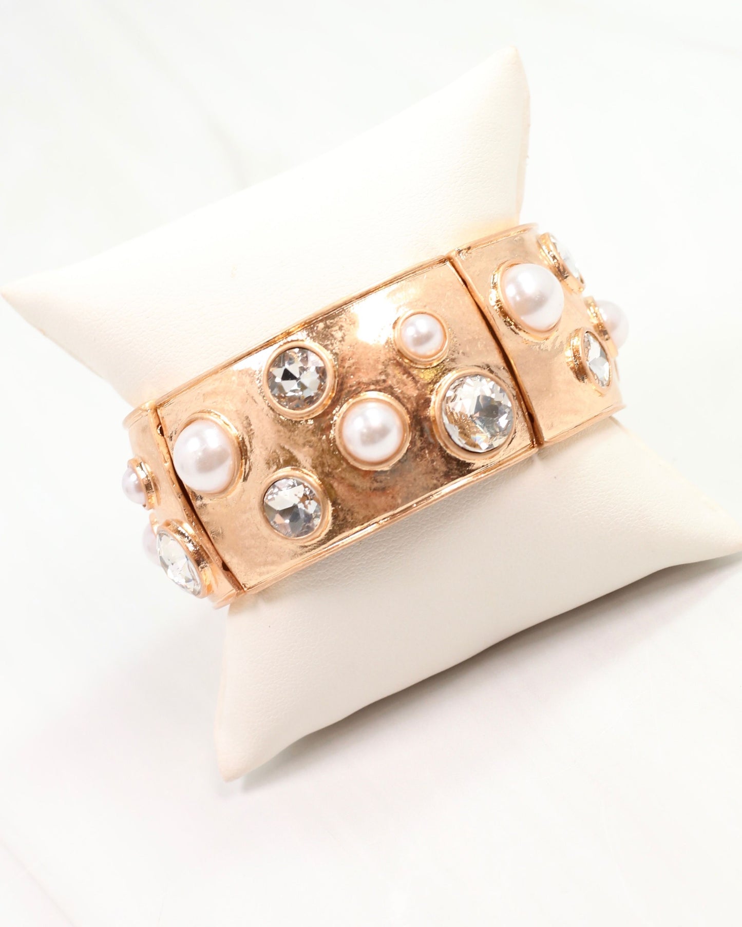 Julietta Stretch Bracelet Pearl