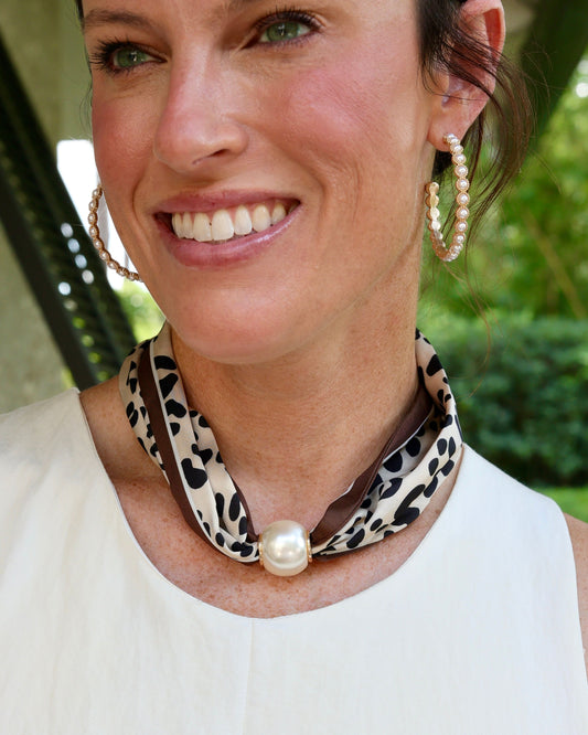 Pammie Magnetic Pearl Scarf Necklace Leopard