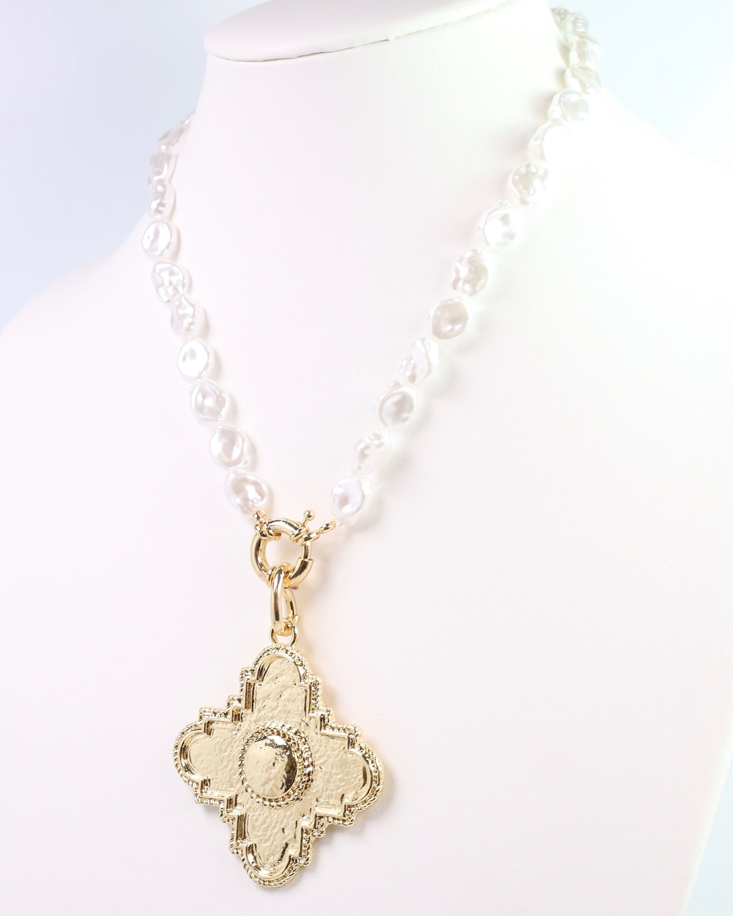 Juliet Baroque Pearl Necklace Pearl