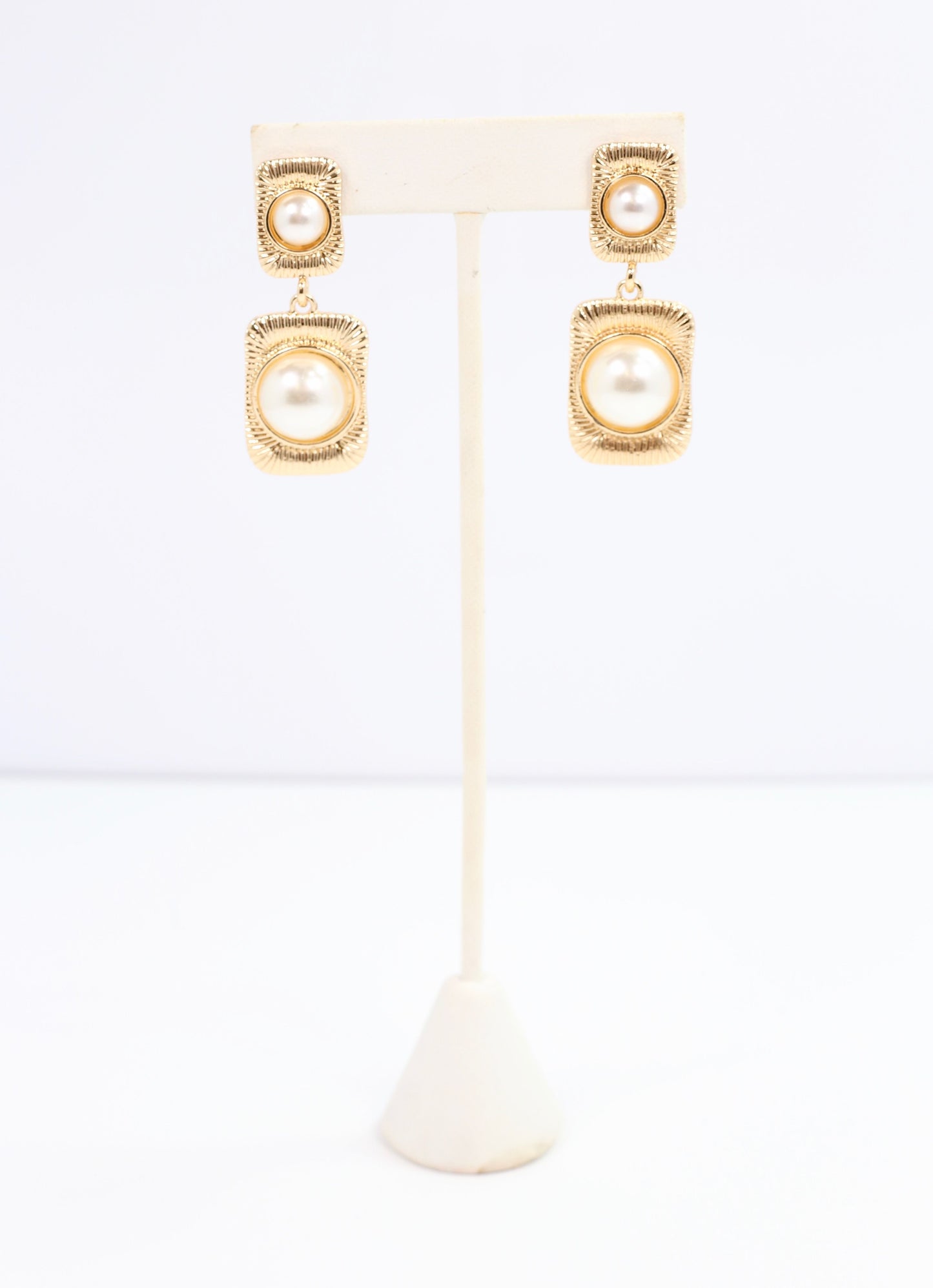 Giovonnie Pearl Drop Earring Gold
