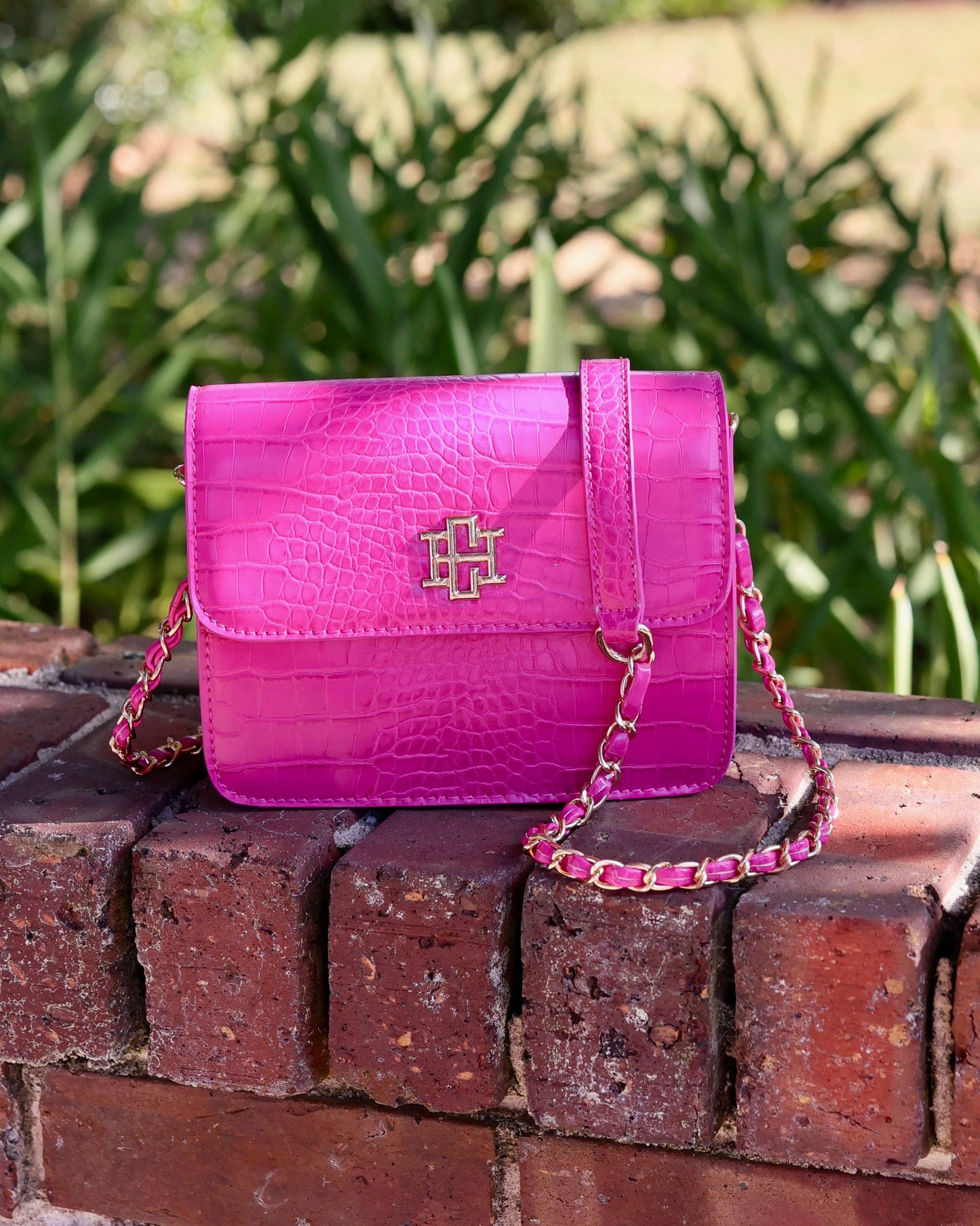 Evelyn Crossbody Hot Pink EC