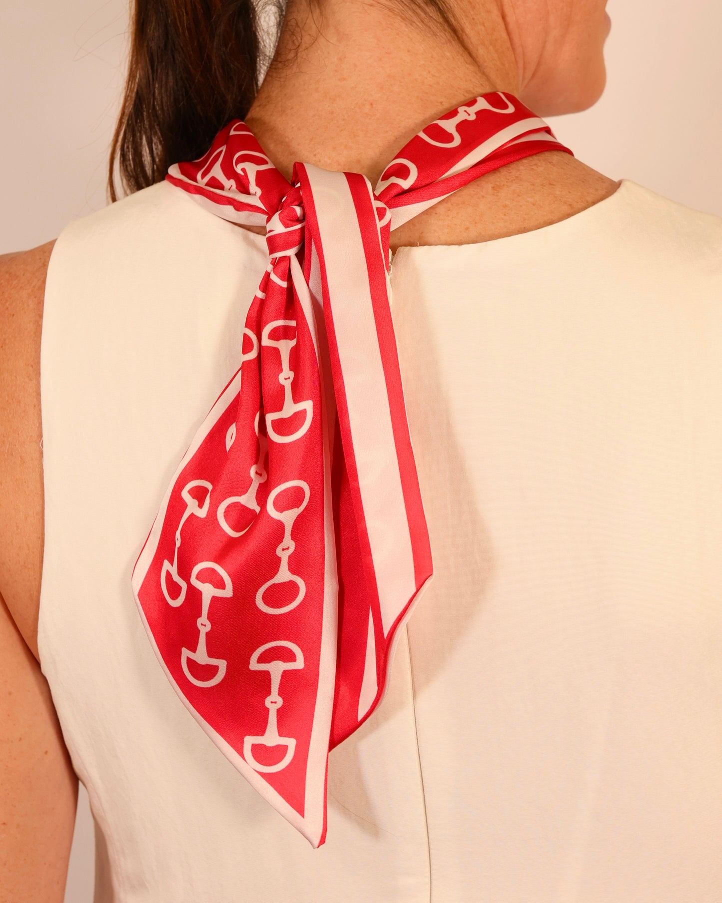 Ida Horsebit Pendant Scarf Necklace Crimson White