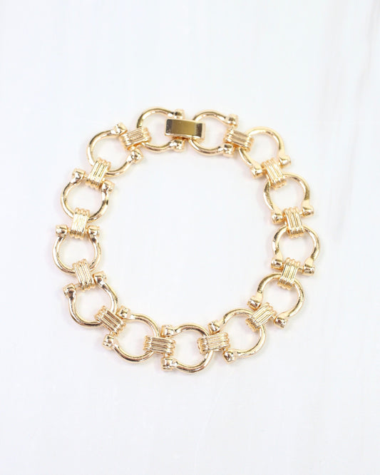 Ely Petite Horsebit Chain Bracelet Gold