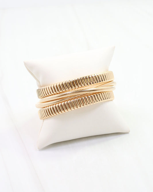 Diana Ribbed Cuff Bracelet Gold