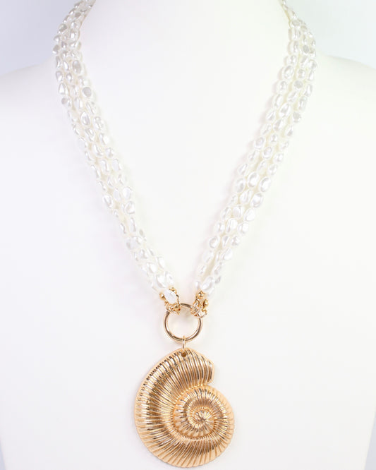Caicos Layered Pearl Shell Necklace Cream